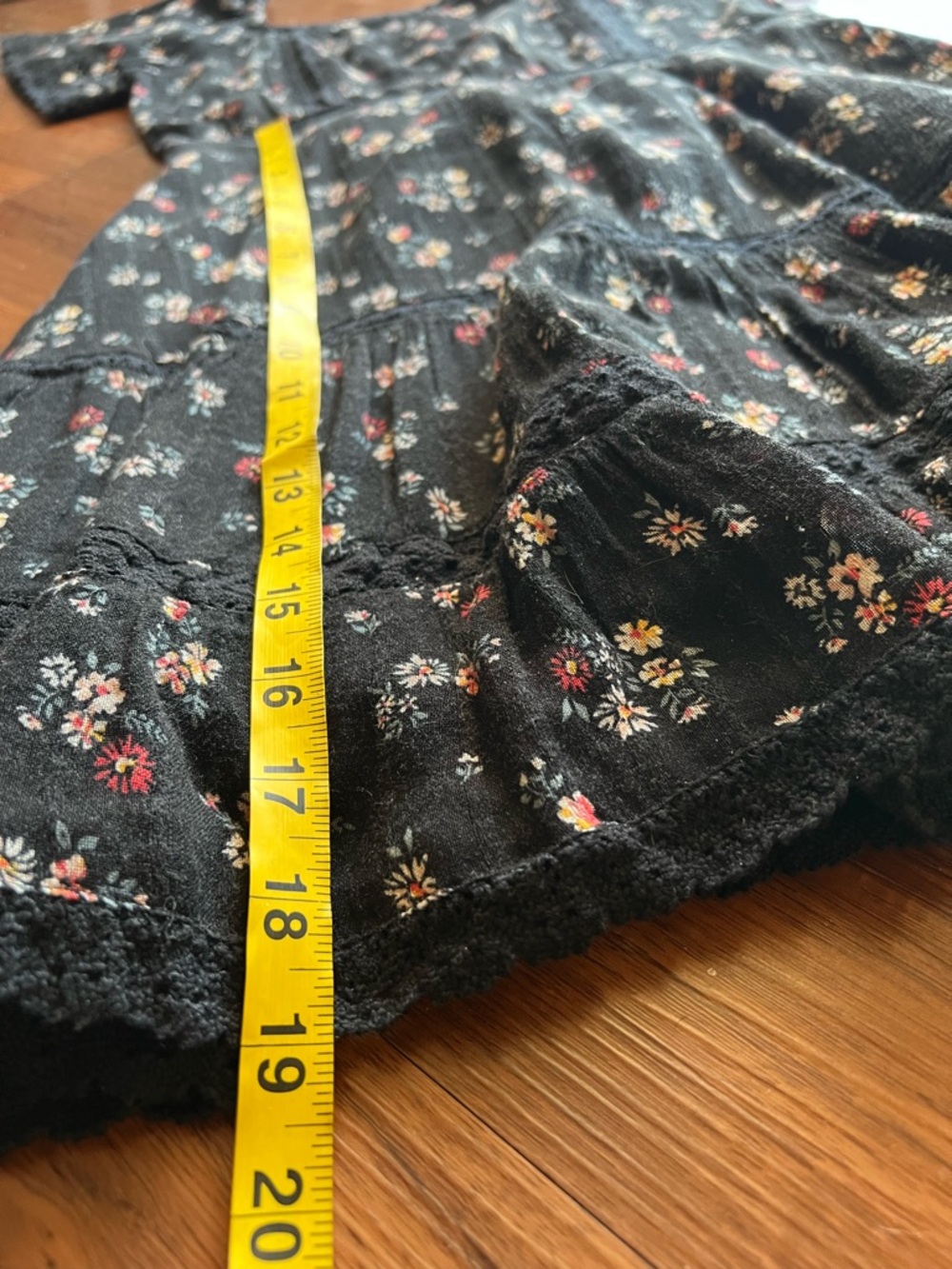 American Eagle Floral Babydoll Mini Dress Black Puff Sleeve Lace Trim Size S NWT - Picture 6 of 8